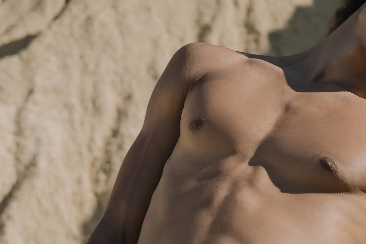 Eliminar grasa pectoral en hombres: soluciones médicas y estéticas